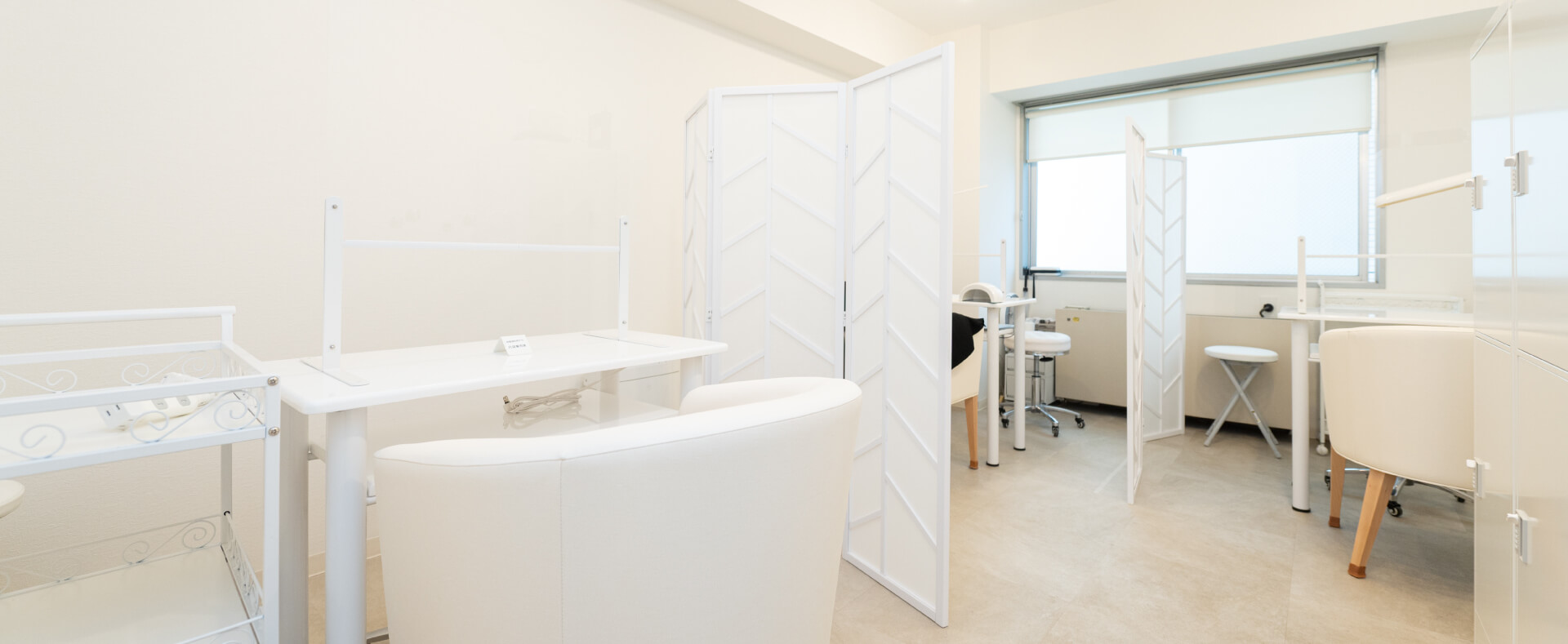 ネイル空間店内